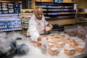 Image post by @stewleonards on Instagram