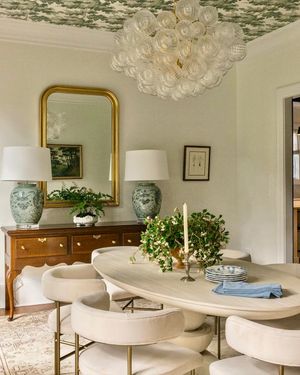 Image post by @julieneilldesigns on Instagram