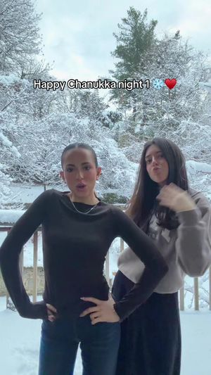 Video post by @anyaweitz on TikTok