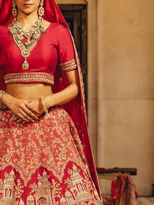 Image post by @ambika_fashion_kolkata on Instagram