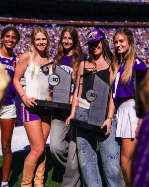 Image post by @uw_wsoccer on Instagram