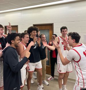 Image post by @washubears on Instagram
