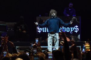 Image post by @JonesBeachTheaterShows on Facebook