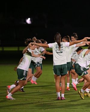 Image post by @azzurrefigc on Instagram