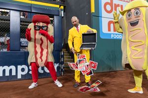 Image post by @CleHotDogs on Twitter