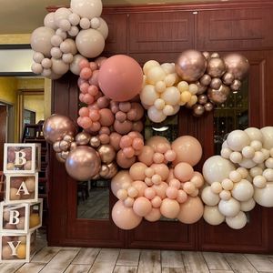 Image post by @balloons_by_victoria_dz on Instagram