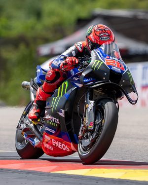 Image post by @yamahamotoraus on Instagram
