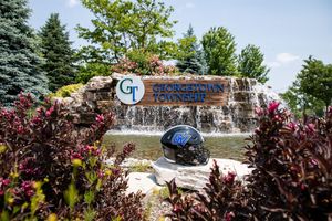 Image post by @gvsulakers on Twitter