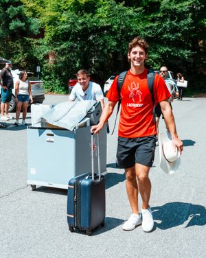 Image post by @spidermlax on Instagram