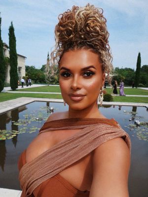Image post by @joytaylortalks on Instagram