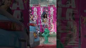 Video post by @katespadenewyork on YouTube