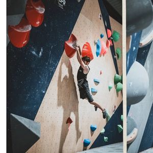 Image post by @suprclimbing on Instagram