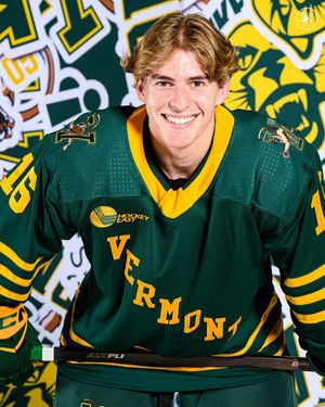 Image post by @uvmmhockey on Instagram
