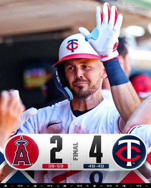 Image post by @MLB on Twitter