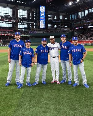 Image post by @rangersdetexas on Facebook