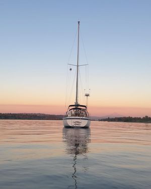 Image post by @sailing_with_phoenix on Instagram