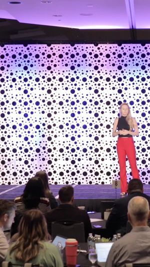 Video post by @sarahwells400mh on Instagram