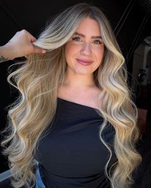 Image post by @dangerjonesbalayage on Instagram