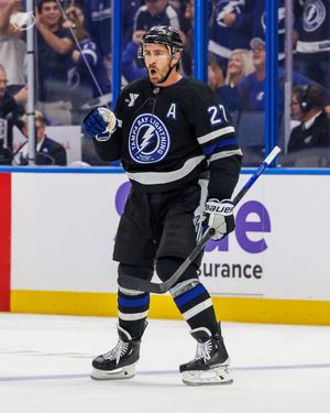 Image post by @TBLightning on Twitter