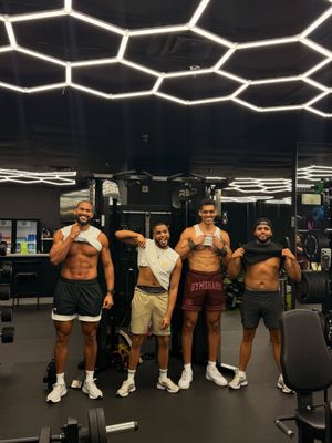 Image post by @venturatwins on Instagram