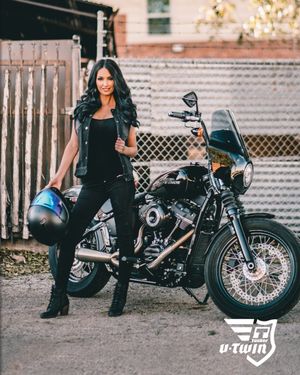 Image post by @legendsandheroestour on Instagram
