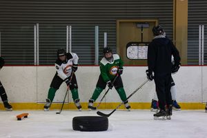 Image post by @sniderhockey on Instagram