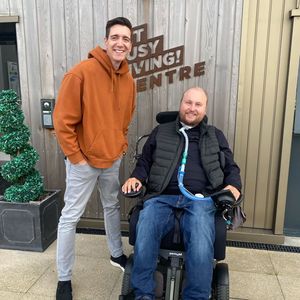 Image post by @oliver_phelps on Instagram
