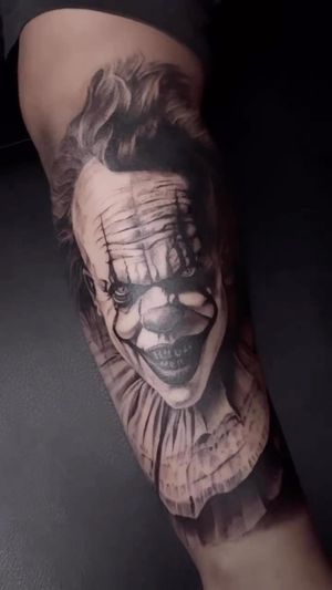 Video post by @skindesigntattoos on Instagram