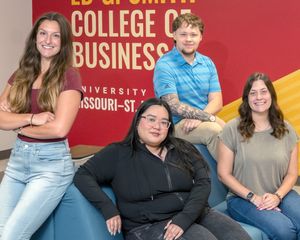 Image post by @umsl on Instagram