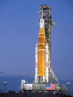 Image post by @nasaartemis on Instagram