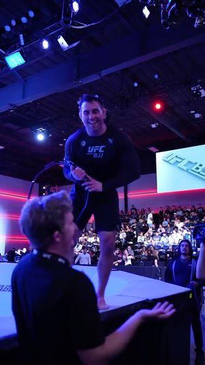 Video post by @ufcespanol on Instagram