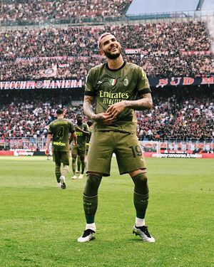 Image post by @football__hqs on Instagram