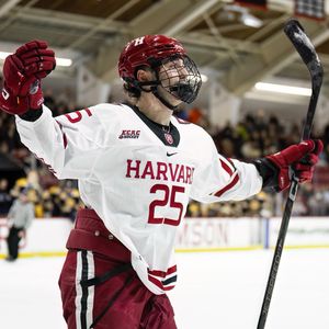 Image post by @harvardmhockey on Instagram