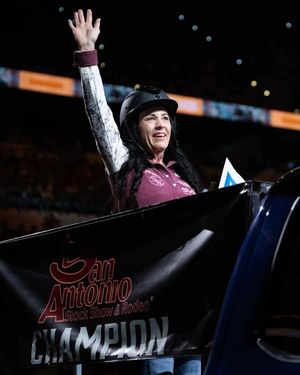 Image post by @sarodeo on Facebook