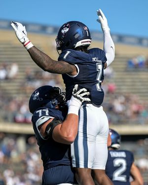 Image post by @uconnfootball on Instagram