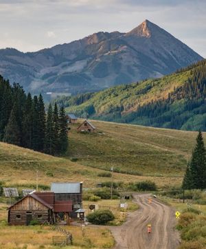 Image post by @skicrestedbutte on Instagram