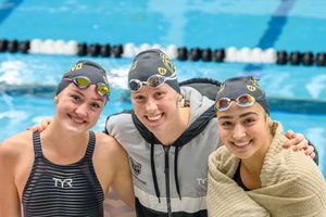 Image post by @oaklandswimdive on Instagram