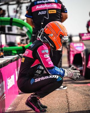 Image post by @simonpagenaud on Instagram