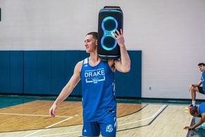 Image post by @drakembb on Instagram