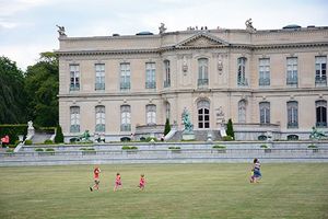 Image post by @newport.mansions on Instagram
