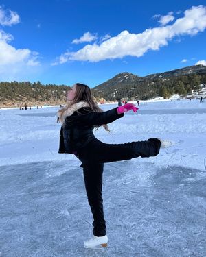 Image post by @courtneyannskates on Instagram