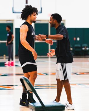 Image post by @caneshoops on Instagram