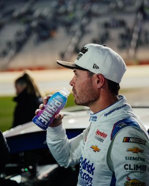 Image post by @KyleLarsonRacin on Twitter