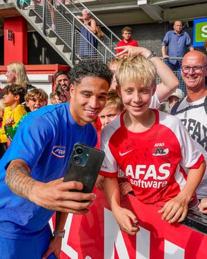 Image post by @azalkmaar on Instagram