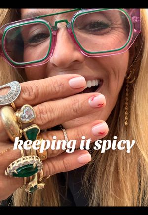 Video post by @shop.with.caroline on TikTok