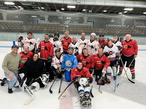 Image post by @DawgsHockey on Twitter