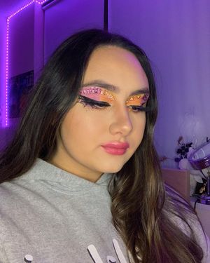 Image post by @makeupbyanabel on Instagram