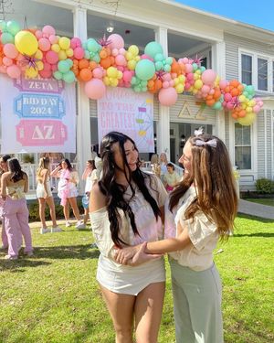 Image post by @utees_deltazeta on Instagram