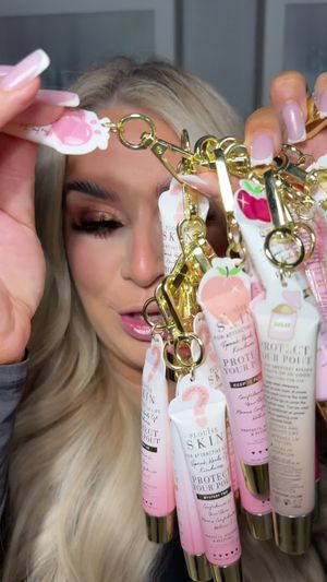 Video post by @beckymorganmakeup on TikTok