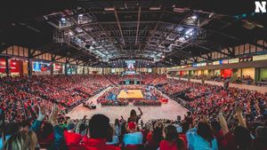 Image post by @Huskervball on Twitter